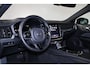 Volvo V60 T6 Recharge AWD Plus Dark - Panorama/schuifdak - IntelliSafe Assist & Surround - 360º Camera - Harman/Kardon audio - Verwarmde voorstoelen, stuur & achterbank - Parkeersensoren voor & achter - Elektr. bedienb. voorstoelen met geheugen - Head up display - Extra getint glas - 19' LMV