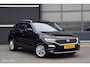 Volkswagen T-Roc 1.5 TSI Style Business Trekhaak Carplay Adaptive Cruise control