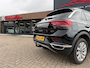 Volkswagen T-Roc 1.5 TSI 150pk Sport Business R