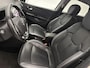 Renault Captur SUV Xmod 120 pk Automaat | Navigatie | Achteruitrijcamera | Parkeersensoren Achter | Lederen Bekleding | Voorstoelen Verwarmd | Keyless Entry/Start | LED Dagrijverlichting | Climate Control | Cruise Control | 17" Lichtmetalen Velgen |
