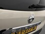 Renault Captur SUV Xmod 120 pk Automaat | Navigatie | Achteruitrijcamera | Parkeersensoren Achter | Lederen Bekleding | Voorstoelen Verwarmd | Keyless Entry/Start | LED Dagrijverlichting | Climate Control | Cruise Control | 17" Lichtmetalen Velgen |