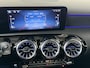 Mercedes-Benz A-klasse 180 Business Solution AMG | Panoramadak | Sfeerverlichting | Stoelverwarming |