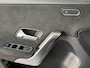Mercedes-Benz A-klasse 180 Business Solution AMG | Panoramadak | Sfeerverlichting | Stoelverwarming |