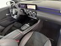 Mercedes-Benz A-klasse 180 Business Solution AMG | Panoramadak | Sfeerverlichting | Stoelverwarming |