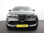 Alfa Romeo Junior Elettrica Automaat 156PK Adaptieve Cruise Control LMV 18 inch Full Led Matrix Parkeer sensoren Navigatie Apple Carplay / Android auto  Climate Control
