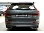 Volvo XC60 2.0 T8 AWD 335kW/456pk Aut8 Recharge Ultra Dark LUCHTVERING + BOWERS&WILKINS + PANORAMADAK + BLIS + HEAD-UP + PILOT ASSIST + V&A STOEL-&STUURVERWARMING + ADAPT.CRUISE + GOOGLE DASH&SERVICES + STOELVENTILATIE&-MASSAGE + 360 CAMERA + 22" LM-VELGEN!!