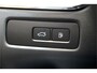 Volvo XC60 2.0 T8 AWD 335kW/456pk Aut8 Recharge Ultra Dark LUCHTVERING + BOWERS&WILKINS + PANORAMADAK + BLIS + HEAD-UP + PILOT ASSIST + V&A STOEL-&STUURVERWARMING + ADAPT.CRUISE + GOOGLE DASH&SERVICES + STOELVENTILATIE&-MASSAGE + 360 CAMERA + 22" LM-VELGEN!!