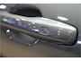 Volvo XC60 2.0 T8 AWD 335kW/456pk Aut8 Recharge Ultra Dark LUCHTVERING + BOWERS&WILKINS + PANORAMADAK + BLIS + HEAD-UP + PILOT ASSIST + V&A STOEL-&STUURVERWARMING + ADAPT.CRUISE + GOOGLE DASH&SERVICES + STOELVENTILATIE&-MASSAGE + 360 CAMERA + 22" LM-VELGEN!!