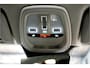 Volvo XC60 2.0 T8 AWD 335kW/456pk Aut8 Recharge Ultra Dark LUCHTVERING + BOWERS&WILKINS + PANORAMADAK + BLIS + HEAD-UP + PILOT ASSIST + V&A STOEL-&STUURVERWARMING + ADAPT.CRUISE + GOOGLE DASH&SERVICES + STOELVENTILATIE&-MASSAGE + 360 CAMERA + 22" LM-VELGEN!!