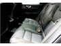 Volvo XC60 2.0 T8 AWD 335kW/456pk Aut8 Recharge Ultra Dark LUCHTVERING + BOWERS&WILKINS + PANORAMADAK + BLIS + HEAD-UP + PILOT ASSIST + V&A STOEL-&STUURVERWARMING + ADAPT.CRUISE + GOOGLE DASH&SERVICES + STOELVENTILATIE&-MASSAGE + 360 CAMERA + 22" LM-VELGEN!!