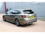 Toyota Corolla Touring Sports 2.0 Hybrid Business Plus O.a: ACC, Clima, Carplay, Stoelverw, Camera, Etc. All-in prijs!