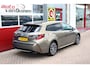 Toyota Corolla Touring Sports 2.0 Hybrid Business Plus O.a: ACC, Clima, Carplay, Stoelverw, Camera, Etc. All-in prijs!