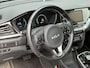 Kia Niro EV e-Niro DynamicPlusLine 64 kWh | Navigatie | Camera | Stoelverwarming | Schuifdak | Parkeersensoren | Cruise Control |