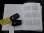 Toyota Yaris 1.5 Hybrid Executive Bi-Tone | Navigatie | JBL | Panoramadak | Head-up | BLS | PDC | Stuur-Stoelverwarming |