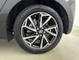Toyota Yaris 1.5 Hybrid Dynamic | Stoelverwarming | Apple Carplay / Android Auto | Keyless | Adaptive Cruise | Clima | Camera | LED | 16 inch
