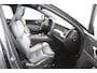 Volvo XC60 Recharge T8 AWD R-Design | Luchtvering | Harman/Kardon | Trekhaak | Panoramadak | 360 Camera | Keyless | Adaptive LED | Adaptive Cruise | BLIS