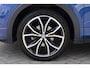 Volkswagen T-Cross 1.0 TSI Style R-Line achteruitrijcamera digitalcockpit 18" LMV spiegel pakket lendesteun LED verlichting pdc voor en achter navigatie stoelverwarming ACC multifunctioneel stuurwiel side assist dodehoek sensor
