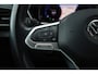 Volkswagen T-Cross 1.0 TSI Style R-Line achteruitrijcamera digitalcockpit 18" LMV spiegel pakket lendesteun LED verlichting pdc voor en achter navigatie stoelverwarming ACC multifunctioneel stuurwiel side assist dodehoek sensor