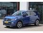 Volkswagen T-Cross 1.0 TSI Style R-Line achteruitrijcamera digitalcockpit 18" LMV spiegel pakket lendesteun LED verlichting pdc voor en achter navigatie stoelverwarming ACC multifunctioneel stuurwiel side assist dodehoek sensor