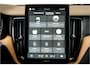 Volvo XC60 2.0 T8 AWD 335kW/456pk Aut8 Plug-in hybrid Plus Dark HARMAN/KARDON + 360 CAMERA + BLIS + LANE ASSIST + STOELVERWARMING V&A + STUURVERWARMING + ADAPT.CRUISE + PILOT ASSIST + LED MET GLA + PD-GLASS + KEYLESS ENTRY&GO + PARKSENSOREN V&A + 19" LM-VELGEN!!