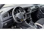 Volkswagen T-Roc 1.5 TSI 150pk Sport | Navigatie | Adaptive Cruise | LED Matrix