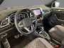 Volkswagen T-Roc 1.5TSI/150PK R-Line DSG · Navigatie · Apple/Android Car Play · Parkeersensoren · Garantie t/m 13-11-2027 of 100000km