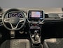 Volkswagen T-Roc 1.5TSI/150PK R-Line DSG · Navigatie · Apple/Android Car Play · Parkeersensoren · Garantie t/m 13-11-2027 of 100000km