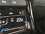 Volkswagen T-Roc 1.5TSI/150PK R-Line DSG · Trekhaak · Navigatie · Camera + Parkeersensoren · Stoelverwarming · Apple/Android Car Play · Garantie t/m 17-04-2027