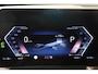 BMW iX1 xDrive30 Launch Edition 67 kWh | PANO | Camera | SoH 94,4 % | Sportstoelen | Matrix LED |