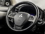 Mitsubishi Outlander 2.0 PHEV Deluxe 203Pk Automaat (SCHUIFDAK, NAVIGATIE, CAMERA, LEDER, ELEK SPORTSTOELEN, STOELVERWARMING, KEYLESS, TREKHAAK, ELEK ACHTERKLEP, GETINT GLAS, NIEUWSTAAT)