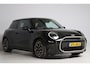 MINI Mini Electric Cooper SE Favoured M 54.2 kWh | panoramadak | head-up | jcw seats | achteruitrijcamera | keyless entry