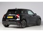 MINI Mini Electric Cooper SE Favoured M 54.2 kWh | panoramadak | head-up | jcw seats | achteruitrijcamera | keyless entry