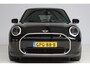 MINI Mini Electric Cooper SE Favoured M 54.2 kWh | panoramadak | head-up | jcw seats | achteruitrijcamera | keyless entry
