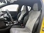 Peugeot 208 1.2 100pk GT Pack | Navigatie | Adaptieve Cruise Control | Camera | Climate Control | Dodehoekdetectie | Stoelverwarming | 17"LMV | Keyless Entry/Start |