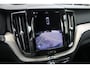 Volvo XC60 2.0 B5 AWD Inscription *Eerste eigenaar, dealer onderhouden* Adaptieve Cruise Control met Pilot Assist | Elektrische voorstoelen met geheugen | Lederen Bekleding | Verwarmbare voorstoelen + Stuurwiel | Alarmklasse III | Semi-elektrische trekhaak | Park Assist voor + Achter | Parkeercamera achter | 19" Lichtmetalen wielen