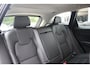 Volvo XC60 2.0 B5 AWD Inscription *Eerste eigenaar, dealer onderhouden* Adaptieve Cruise Control met Pilot Assist | Elektrische voorstoelen met geheugen | Lederen Bekleding | Verwarmbare voorstoelen + Stuurwiel | Alarmklasse III | Semi-elektrische trekhaak | Park Assist voor + Achter | Parkeercamera achter | 19" Lichtmetalen wielen