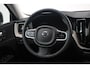 Volvo XC60 2.0 B5 AWD Inscription *Eerste eigenaar, dealer onderhouden* Adaptieve Cruise Control met Pilot Assist | Elektrische voorstoelen met geheugen | Lederen Bekleding | Verwarmbare voorstoelen + Stuurwiel | Alarmklasse III | Semi-elektrische trekhaak | Park Assist voor + Achter | Parkeercamera achter | 19" Lichtmetalen wielen