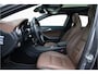 Mercedes-Benz GLA 200 Prestige, Pano, Leder, Distronic, Camera, Navi, Harman Kardon