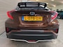 Toyota C-HR / C-HR+ 1.8 Hybrid BI-Tone Plus JBL Leder Led Clima Navi Cruise Carplay Incl 12Mnd Garantie