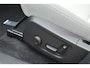 Volvo EX40 Single Motor Extended Range Ultra Europa 82 kWh | Harman Kardon Premium Sound | 360 graden Camera | Panoramisch Schuif-/Kanteldak | Elektrische stoelen voor | Memory bestuurdersstoel | Pilot Assist | Adaptieve Cruise Control | 20 inch Lichtmetalen Velgen | BLIS | Keyless | Google Navigatie | Dawn Interieur |