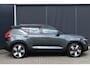 Volvo EX40 Single Motor Extended Range Ultra Europa 82 kWh | Harman Kardon Premium Sound | 360 graden Camera | Panoramisch Schuif-/Kanteldak | Elektrische stoelen voor | Memory bestuurdersstoel | Pilot Assist | Adaptieve Cruise Control | 20 inch Lichtmetalen Velgen | BLIS | Keyless | Google Navigatie | Dawn Interieur |