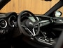Alfa Romeo Stelvio 2.0 T AWD Super | Veloce stoelen | Panoramadak | Carplay | Rosso Competizione
