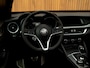Alfa Romeo Stelvio 2.0 T AWD Super | Veloce stoelen | Panoramadak | Carplay | Rosso Competizione