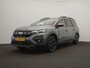 Dacia Jogger 1.6 Hybrid 140 Extreme 7p. - RIJKLAARPRIJS - 7-persoons - All Seasonbanden - Afneembare Trekhaak - Achteruitrijcamera - Dealeronderhouden