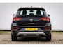 Volkswagen T-Roc 1.5 TSI Life nlauto Stoelverwarming | PDC | Adaptive cruise | Dab | Digitaal dashboard | Carplay