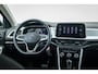 Volkswagen T-Roc 1.5 TSI Life nlauto Stoelverwarming | PDC | Adaptive cruise | Dab | Digitaal dashboard | Carplay
