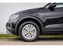 Volkswagen T-Roc 1.5 TSI Life nlauto Stoelverwarming | PDC | Adaptive cruise | Dab | Digitaal dashboard | Carplay