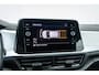 Volkswagen T-Roc 1.5 TSI Life nlauto Stoelverwarming | PDC | Adaptive cruise | Dab | Digitaal dashboard | Carplay