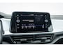 Volkswagen T-Roc 1.5 TSI Life nlauto Stoelverwarming | PDC | Adaptive cruise | Dab | Digitaal dashboard | Carplay