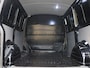 Volkswagen Transporter 2.0 TDI L1H1 150PK | Automaat | Multifunctioneel Stuurwiel | Cruise Control | Navigatie | Parkeersensoren Voor + Achter | Apple/Android Carplay | DAB+ |